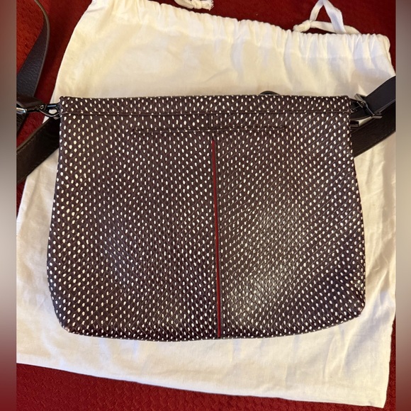 Hammitt VIP Medium Crossbody Espresso Reserve - Picture 3 of 6